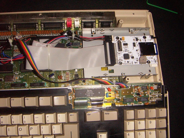 SD_HxC_Floppy_Emulator_Slim_A500_004.jpg