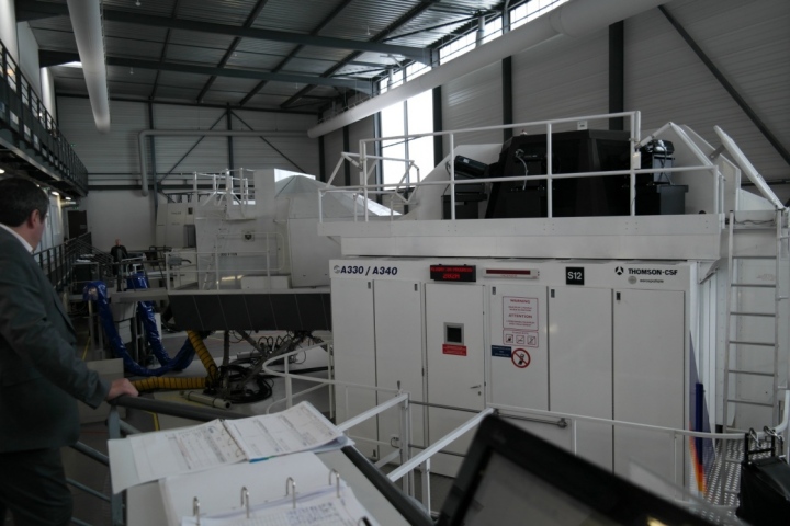 Airbus A330 / A340 Training Flight simulator.